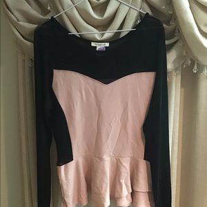 Women’s casual dress shirt